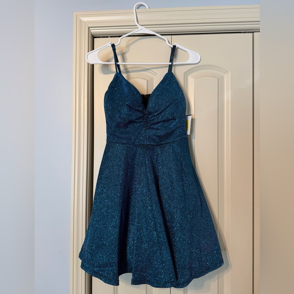 Crystal Doll NWT Juniors’ Size 5 Fit & Flare Dress w/Pockets